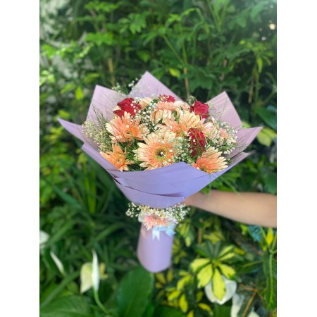 ünye gül ve gerbera buketi